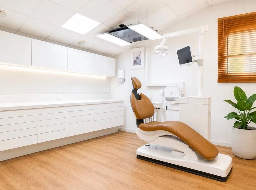 Fauteuil dentaire de l'espace de soin, cabinet dentaire Montolivet