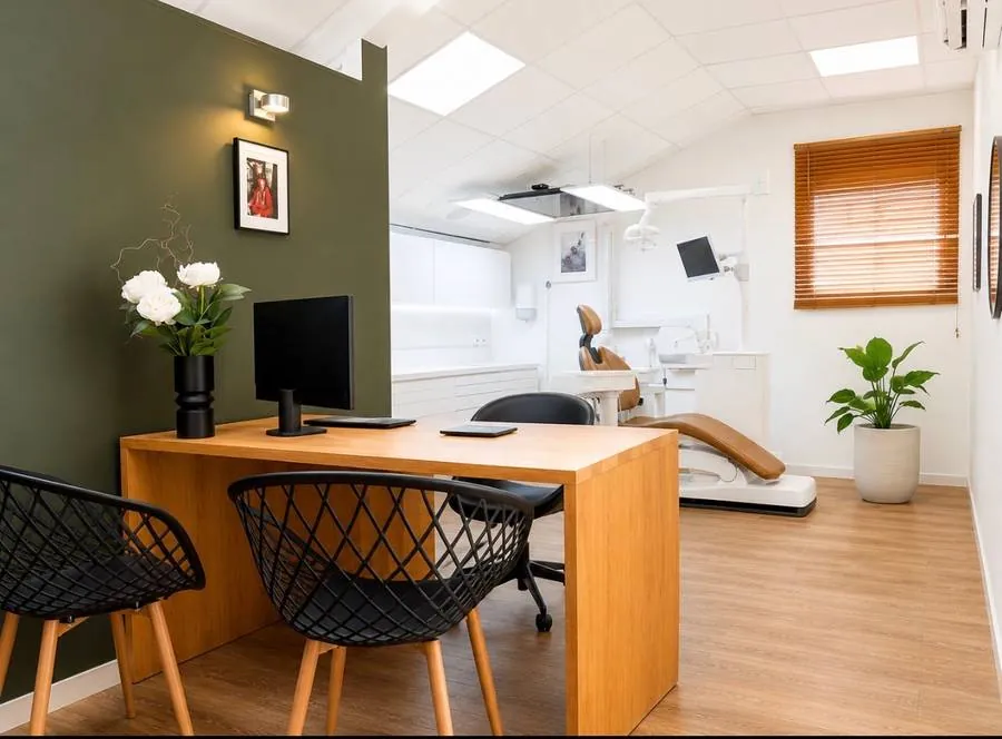 Salle de consultation du cabinet dentaire Montolivet à Marseille